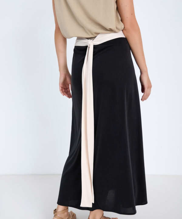 Skatie vestido multiposicion falda Skatie S02F03BLK 05 e1770577019615