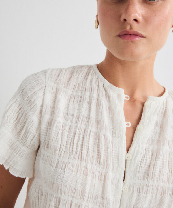 Mus Bombon blusa blanca CAC BRUMA BLANCO 2 e1772371830274