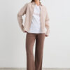 Mus Bombon pantalon texturizado marron PAN LIORA MARRON 1 e1772369490721