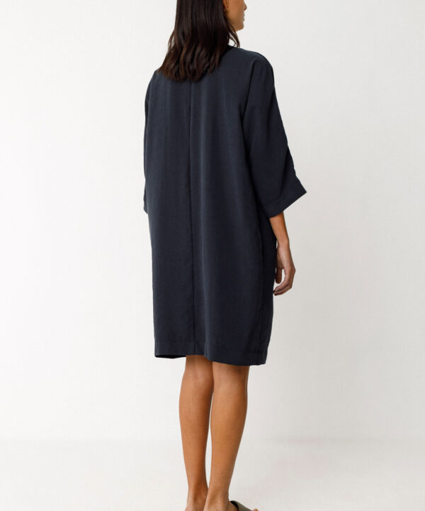 SKFK Vestido NIKOLE negro corto scaled e1773323553886