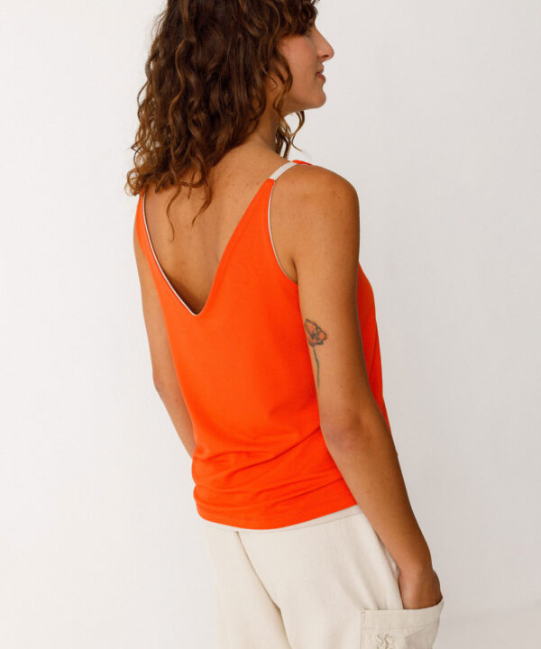 SKFK camiseta ikerne top tirantes reversible scaled e1774512349988