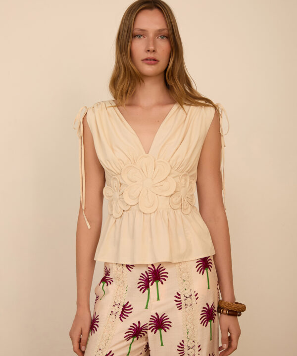Top crudo MEISÏE con flores en relieve