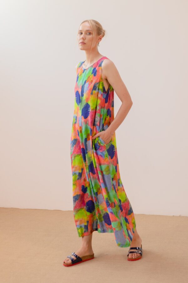 Vestido sin mangas P.A.N estampado manchas colores