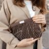 Bolso cluth clover bcn bolso de mano tela zafiro marron p 006
