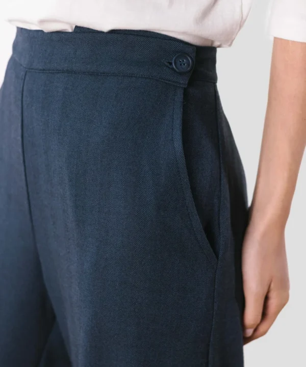 PAN pantalon azul espiga P.A.N producto basico FALL 26 PAN 49