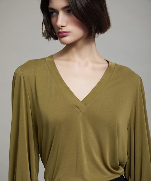 Skatie camiseta modal cuello V pico mostaza Skatie S202T02ELM 01